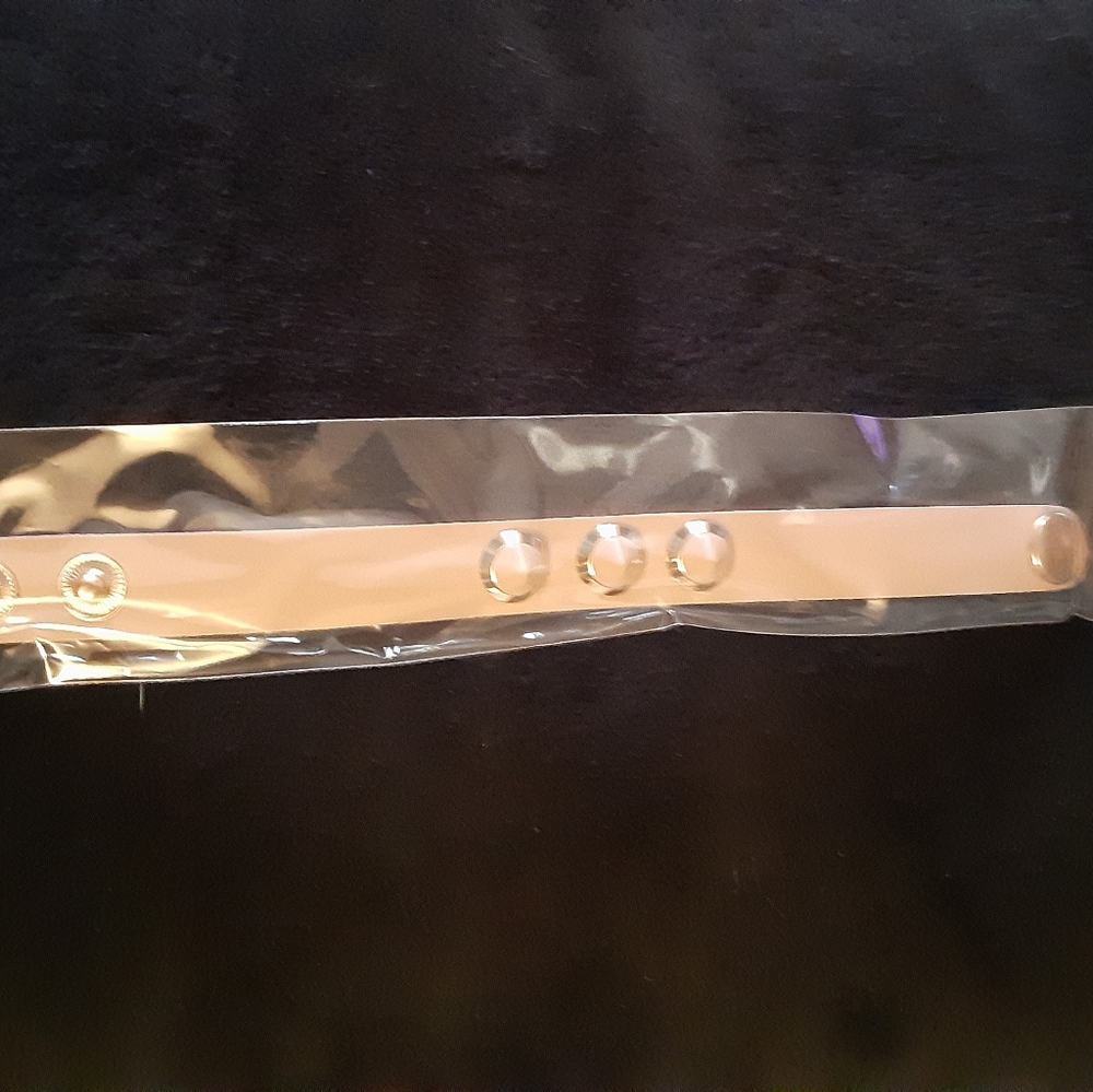 Blush & Gold Leather Spiked Bracelet - Picture 5 of 5